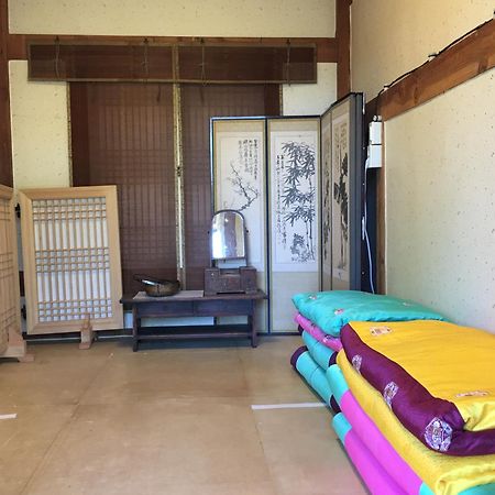 Korean Traditional House - Chungnokdang Hotel Boseong Стая снимка